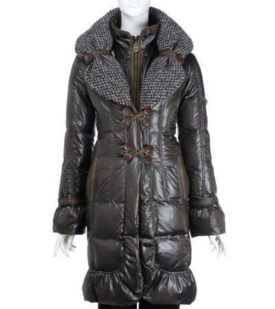 Manteau matelassé kaki avec col surdimensionné et détails de cuir 