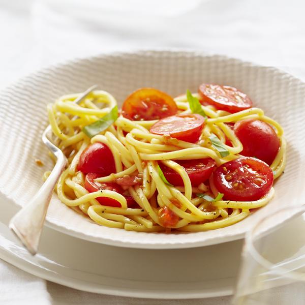 Spaghettis aux tomates crues (spaghetti al pomodoro crudo)