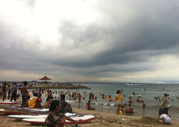 Bali: l’heure de la baignade à Sanur