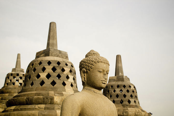 Java: Borobudur et ses représentations de Bouddha