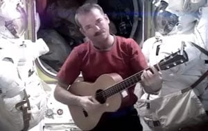 Chris Hadfield, le coureur astronaute