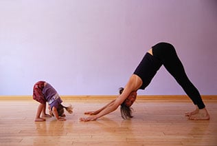 Yoga pour les enfants : comment apaiser les tout-petits