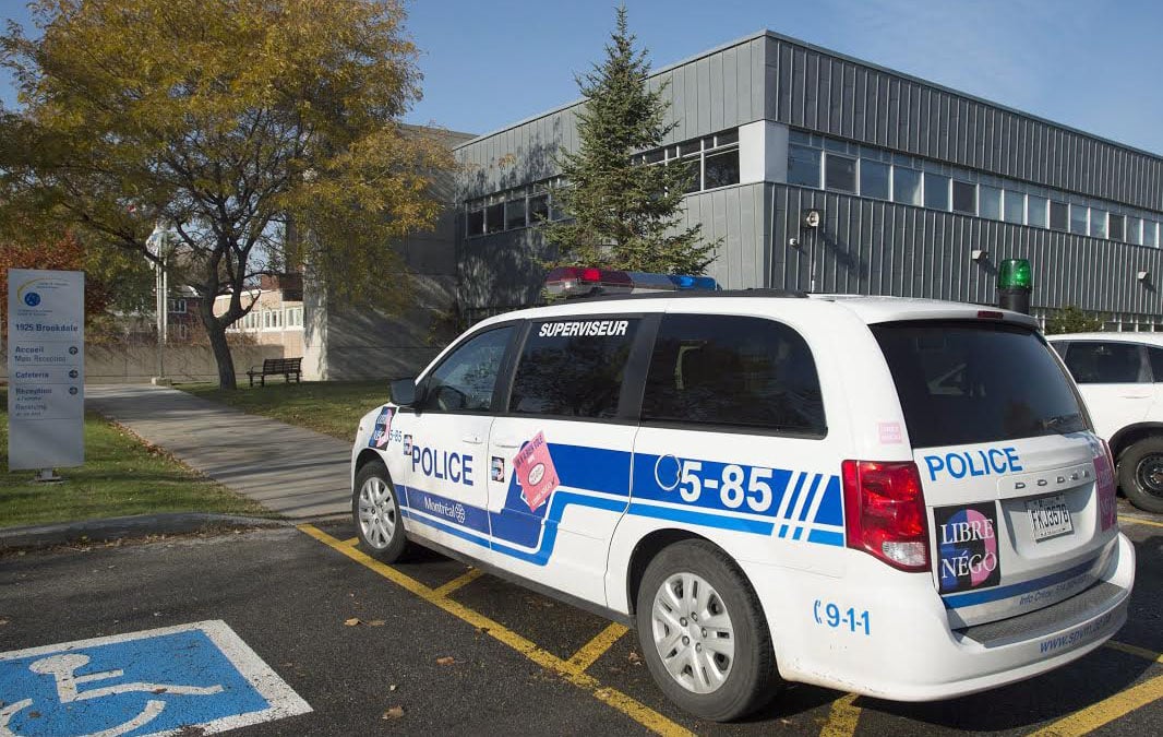 Des appels à la bombe ont été répertoriés dans plusieurs écoles de Québec et de l'Ontario, mercredi dernier. Image tirée de Canadian Press