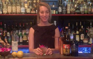 VIDÉO: Comment réaliser un cocktail comme une pro?