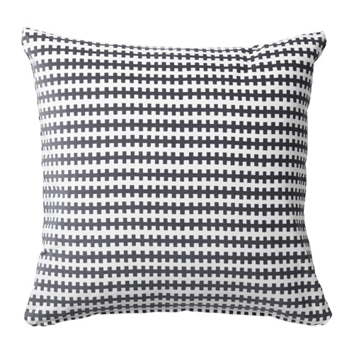<h1><a href="http://www.ikea.com/ca/fr/catalog/products/20348189/" target="_blank">Coussin gris et blanc</a></h1>
<p>STOCKHOLM 2017<br />
19,99$</p>
