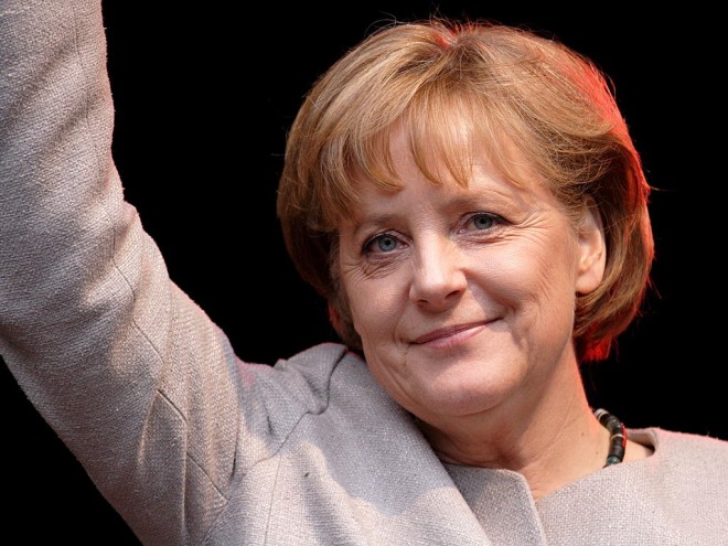 Merkel réélue: les défis devant elle
