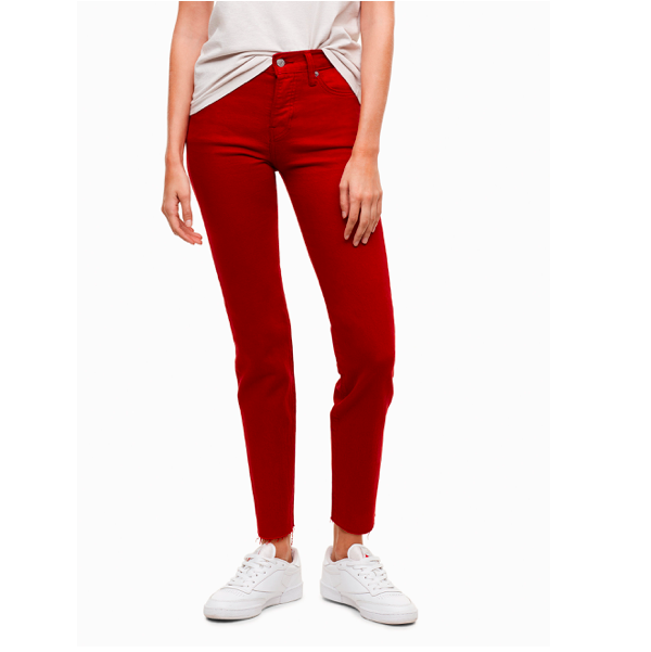<h2><a href="http://www.aritzia.com/fr/product/jeans-droit-wedgie-icon-red-dahlia/64791.html" target="_blank">Jean, Aritzia, 108 $</a></h2>
