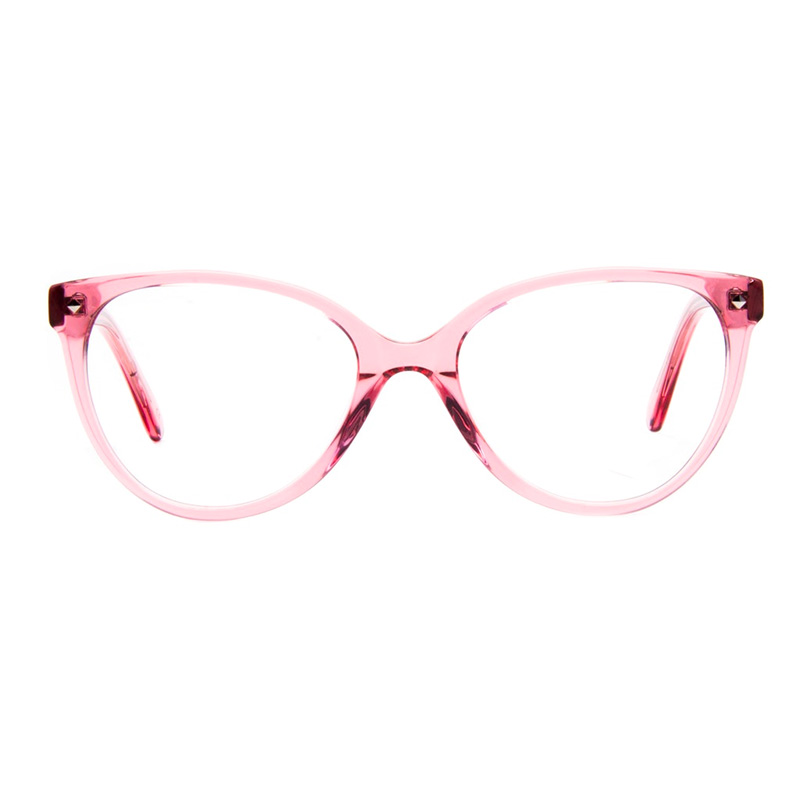 <p class="p1"><span class="s1">Lunettes, <a href="https://ca.bonlook.com/eyeglasses/women/flawless/odyssey?&pid=product.product.2158" target="_blank">BonLook</a>, 72 $ <span style="text-decoration: line-through;">145 $ </span></span></p>
