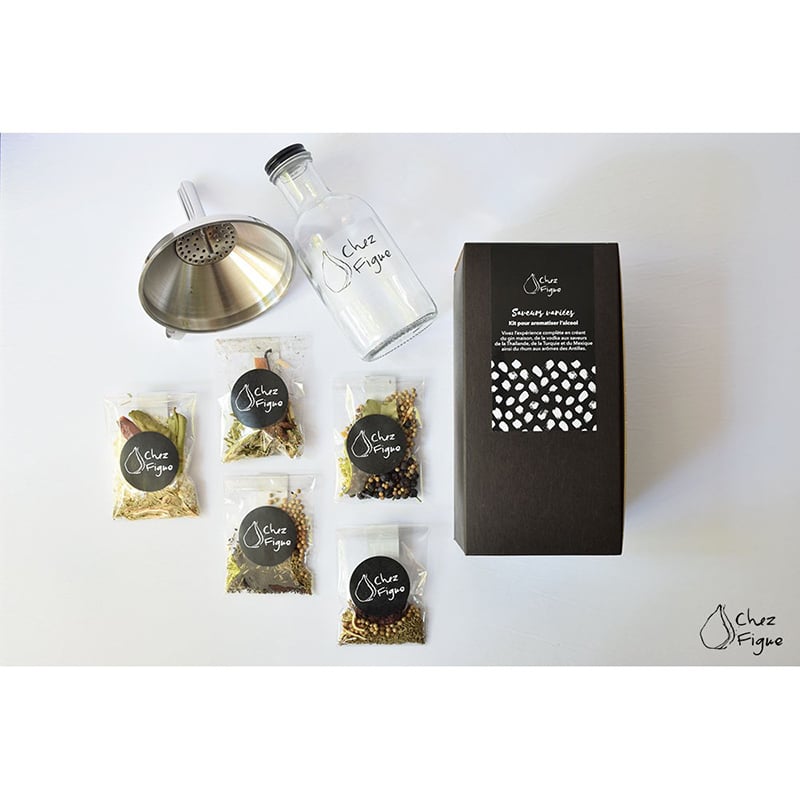 <h2>Kit pour aromatiser l’alcool, <a href="https://chezfigue.ca/kits/kit-pour-aromatiser-alcool-saveurs-variees.html/kit-aromatiser-alcool-saveurs-variees.html" target="_blank">Chez Figue</a>, 40 $</h2>
