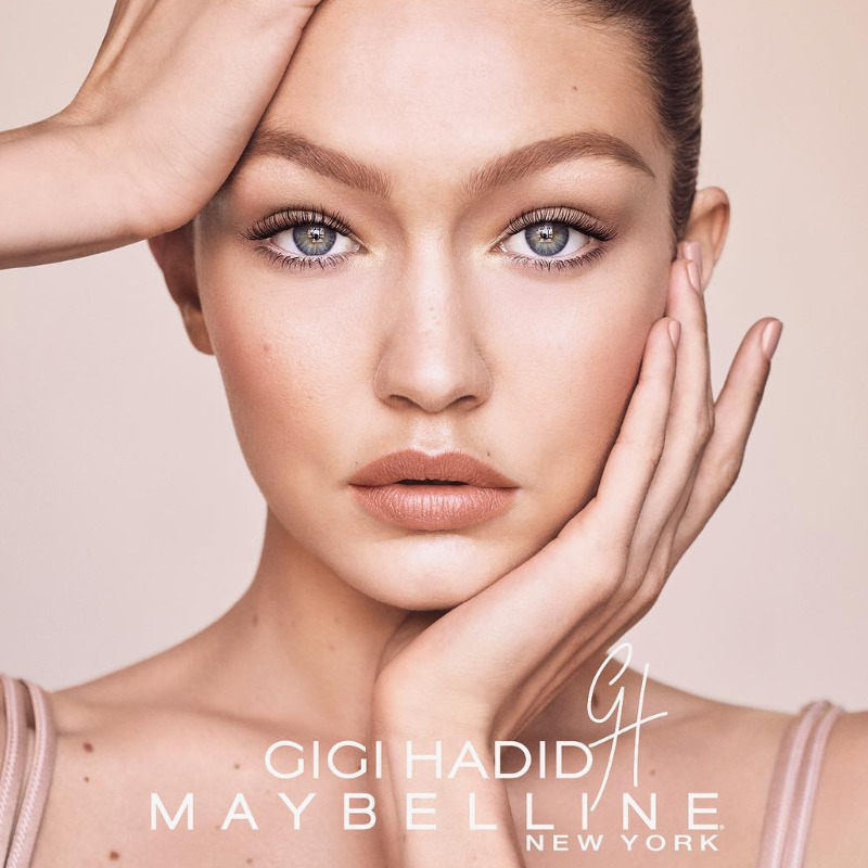 Gigi Hadid x Maybelline: une gamme de cosmétiques unique!