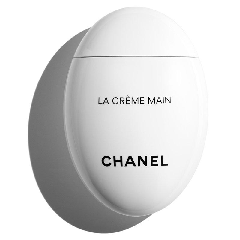 <h2>La Crème Main, <a href="https://www.galeriebeaute.ca/Marques/Chanel/SOIN/SOINS-DU-CORPS/La-Crème-Main/p/BB_3145891403503?variantCode=3145891403503" target="_blank" rel="noopener">Chanel</a>, 70 $</h2>
