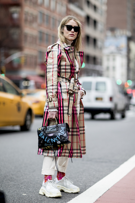 Semaine de mode de New York: les plus beaux looks aperçus dans la rue