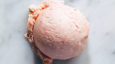 Crème glacée à la rhubarbe