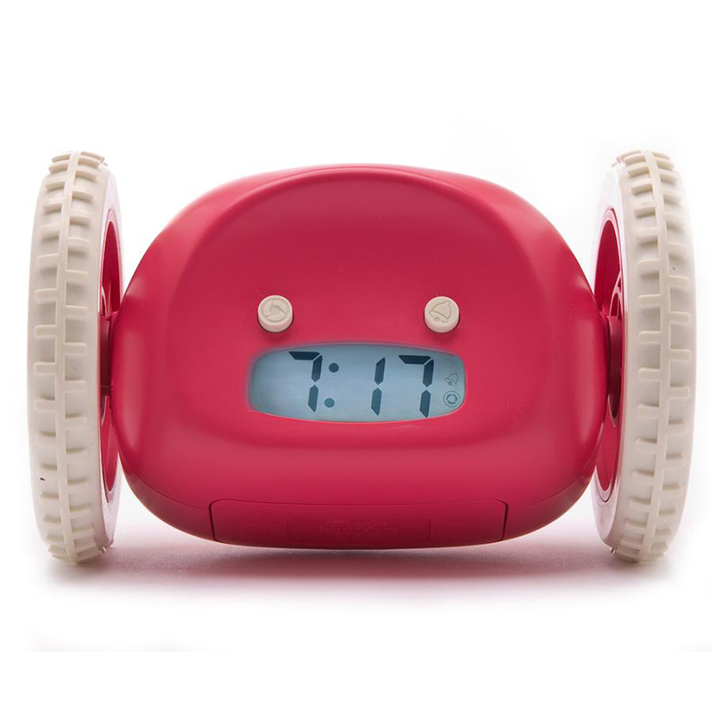 <p>Robot réveille-matin sur roulettes Clocky, <a href="https://www.amazon.ca/Clocky-Alarm-Clock-Wheels-Aqua/dp/B0013CTFQ4?th=1" target="_blank" rel="noopener">Amazon</a>, 54,99 $</p>
