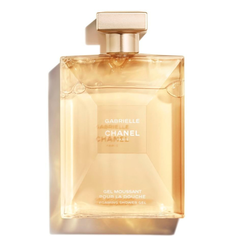 <p>Gel moussant pour la douche Gabrielle Chanel, <a href="https://www.chanel.com/fr_CA/parfums-beaute/parfums/p/femmes/gabrielle-chanel/gabrielle-chanel-gel-moussant-pour-la-douche-p120960.html#skuid-0120960" target="_blank" rel="noopener">Chanel</a>, 68 $</p>
