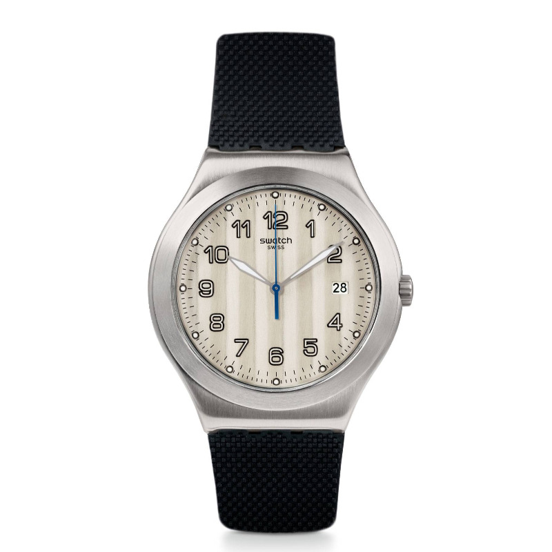 <p>Montre, <a href="https://shop.swatch.com/fr_ca/montres/irony/big-classic/cotes-silver-yws437.html" target="_blank" rel="noopener">Swatch</a>, 145 $</p>
