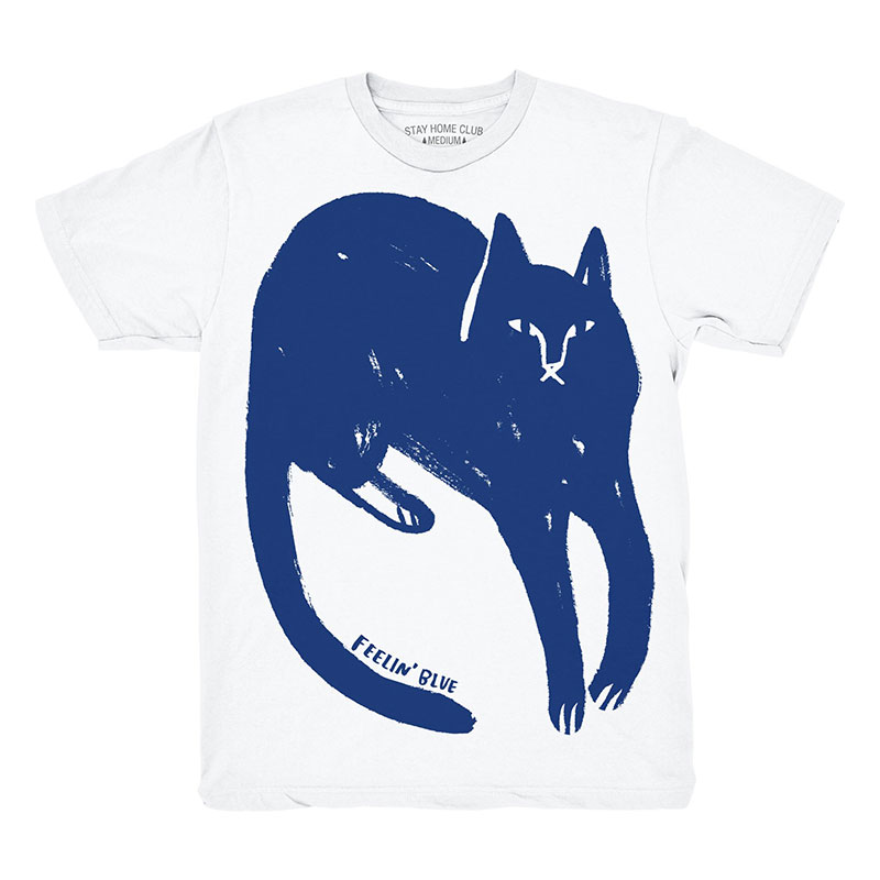 <p>T-shirt Feelin’ Blue, <a href="https://www.stayhomeclub.ca/collections/all-apparel/products/feelin-blue-t-shirt" target="_blank" rel="noopener">Stay at Home Club</a>, 38 $</p>
