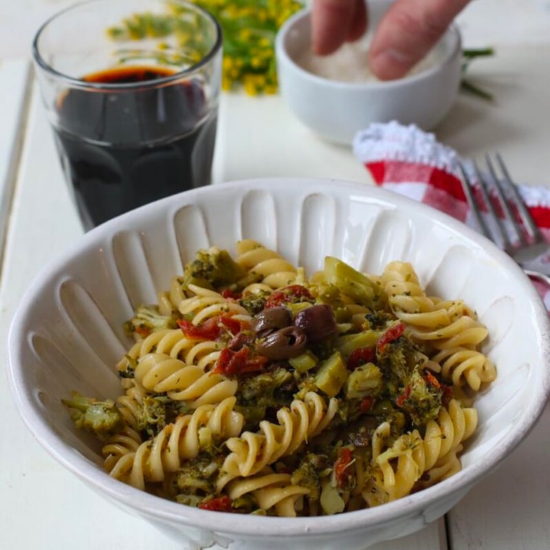 One pot pasta aux brocolis et tomates séchées