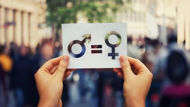 Égalité des sexes: 11 brefs essais pour y arriver