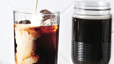 Comment faire du café glacé infusé à froid