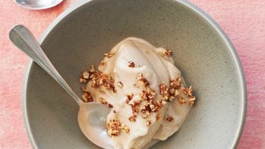 Simili-crème glacée à la banane et amandes sucrées salées, par Gwyneth Paltrow