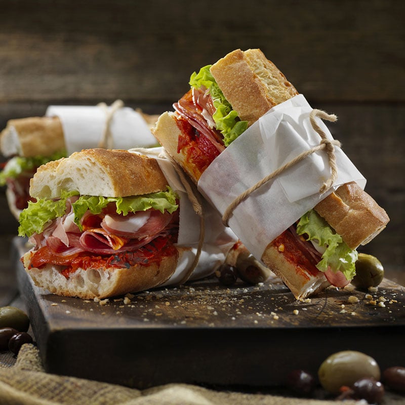 Sandwichs au saucisson de Gênes